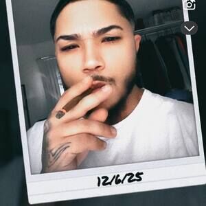 Meet your Posher, Gio